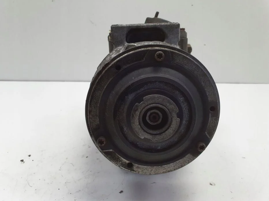 SPRĘŻARKA KLIMATYZACJI VW Golf V 1.9 TDI _ pompa 1K0820803G – zdjęcie 6