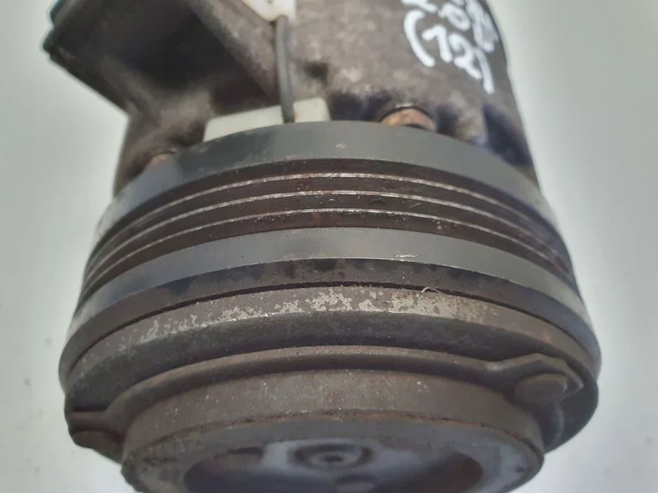 SPRĘŻARKA KLIMATYZACJI BMW X3 E83 2.0 D _ pompa 9145353 – zdjęcie 5