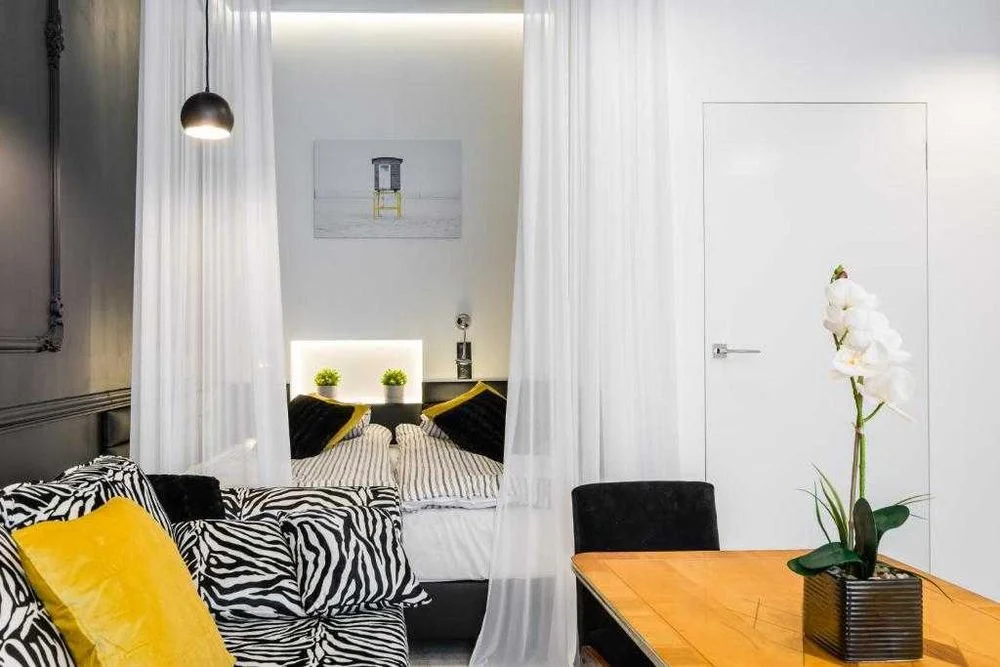 Najem krótkoterminowy – apartament na doby pod Wawelem – Plac Na Groblach 19 – Self check-in – Parking podziemny – Bulwary Wiślane i Rynek pieszo – zdjęcie 3