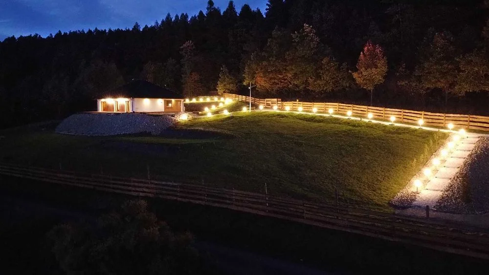 Ferie, Weekendy Sudeckie Wzgórze, Balia i Sauna w cenie 12 os.