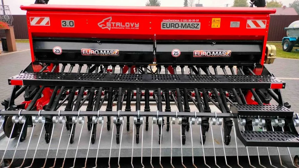 Siewnik zbożowy Euro-Masz 3 m z 2021 r stan jak nowy zasiał 10 h. – zdjęcie 5