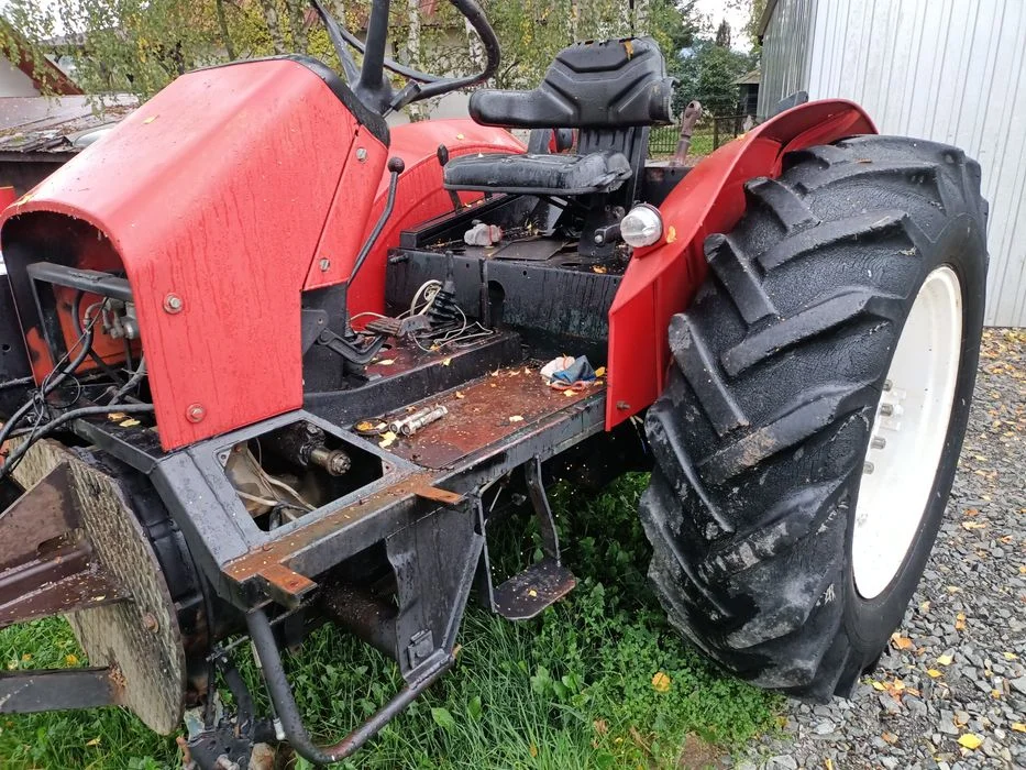 Tył połowa ciągnika Zetor 7211 6211 7011 6011 ursus c360 c355 – zdjęcie 2