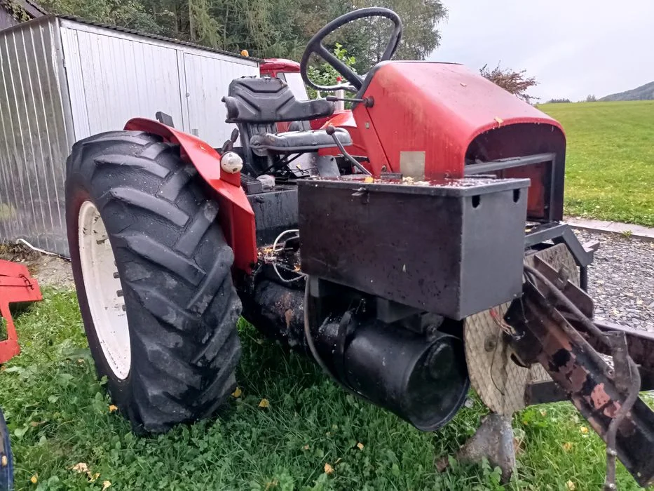Tył połowa ciągnika Zetor 7211 6211 7011 6011 ursus c360 c355