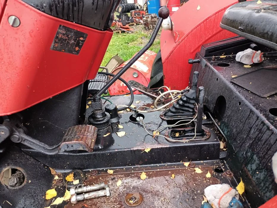 Tył połowa ciągnika Zetor 7211 6211 7011 6011 ursus c360 c355 – zdjęcie 3
