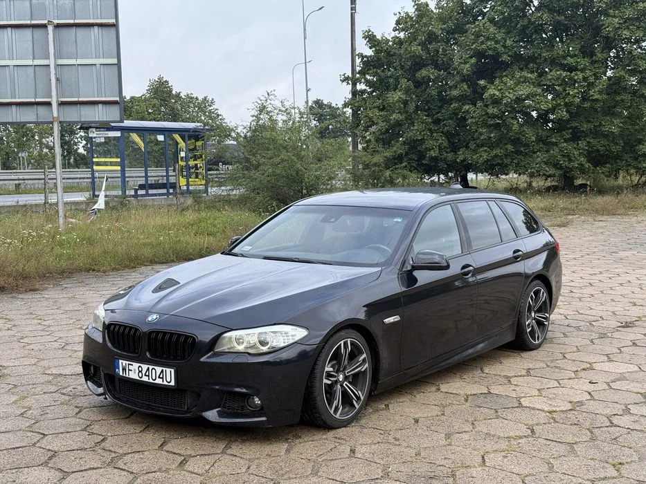 BMW 530xd Mpakiet 8HP Szwajcaria Bi xenon skretny Dociagi Elektr klapa i kierown Łopatki Kamera Ekrany