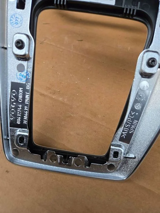 ramka radia biegów panel osłona dekor 31306639 volvo v40 ii – zdjęcie 4