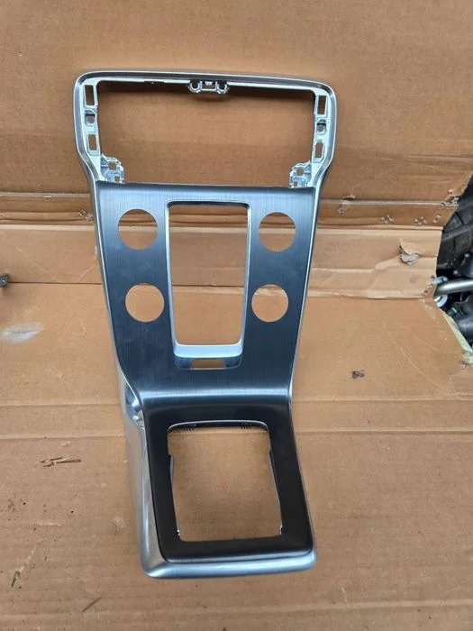 ramka radia biegów panel osłona dekor 31306639 volvo v40 ii