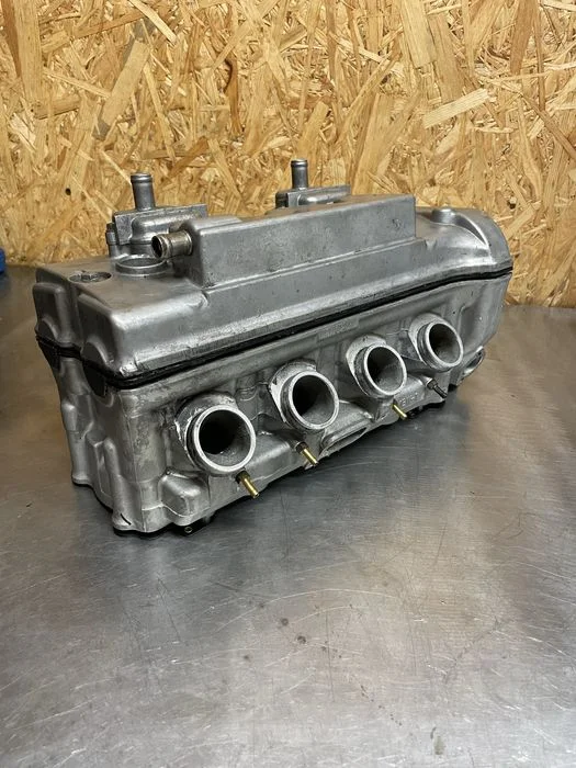 Głowica honda cbr 600f f4 pc35 wałki 99-00