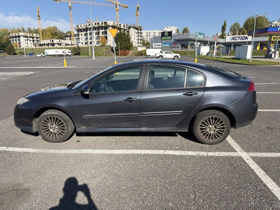 Renault Laguna 3 2.0 M4R 140km 2007r – zdjęcie 2