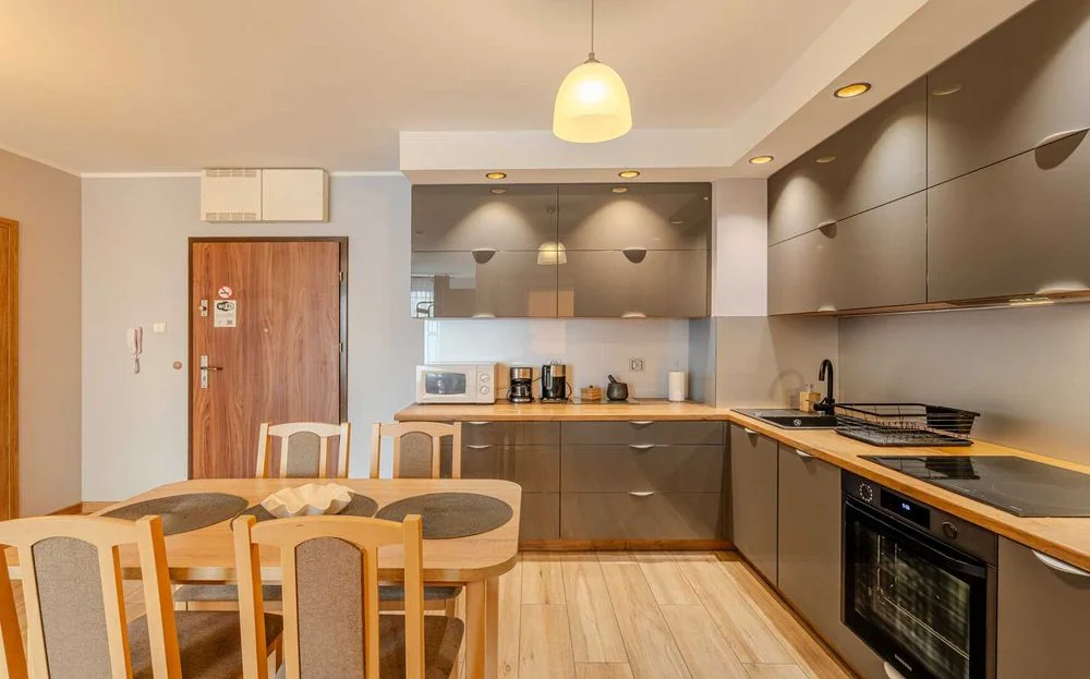 Apartament w Świnoujściu 2 pokoje blisko plaży, przy centrum, przy lesie, z parkingiem, z balkonem dla 2 lub 4 osób, wynajem apartamentów nad morzem – zdjęcie 3