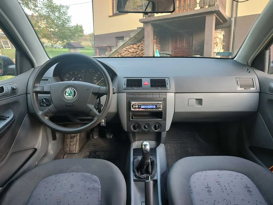 Skoda Fabia 1.2 benzyna ekonomiczna – zdjęcie 7