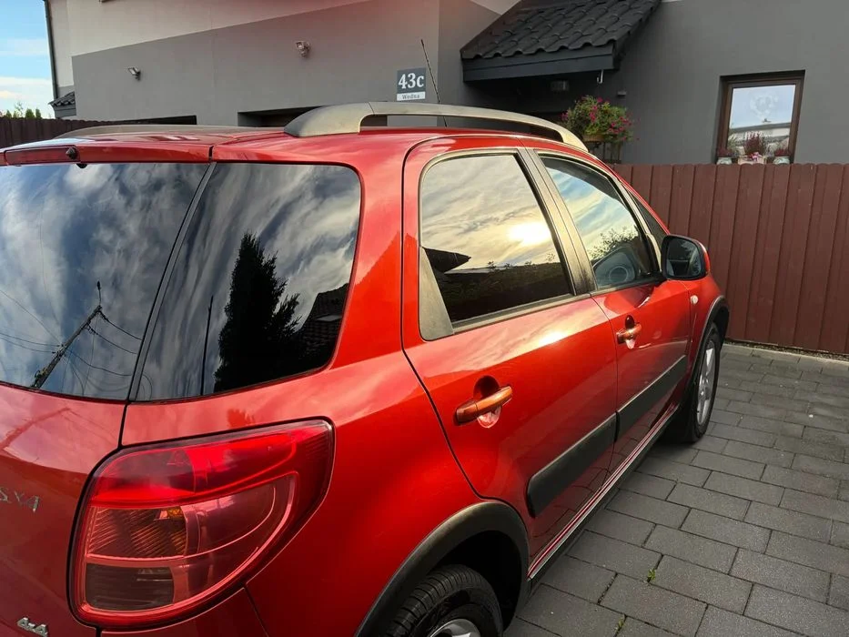 Suzuki SX4 drugi właściciel, auto z polskiego salonu, dobrze utrzymane i sprawne – zdjęcie 3