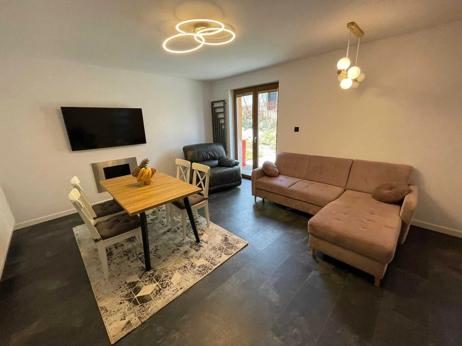 Apartamenty pokoje 10 min od plaży Władysławowo kuchnia balkon parking plac zabaw ostatnie wolne terminy na lato balkon – zdjęcie 11