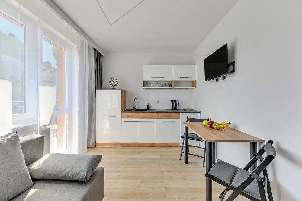 Apartamenty pokoje 10 min od plaży Władysławowo kuchnia balkon parking plac zabaw ostatnie wolne terminy na lato balkon – zdjęcie 2