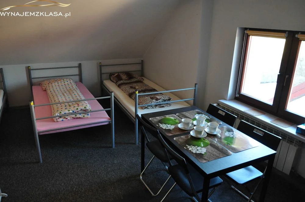 pokój do wynajęcia noclegi pokoje wynajem noclegu kwatery pracownicze kwatera pracownicza noclegi pracownicze tani hostel tanie spanie tani wynajem – zdjęcie 3