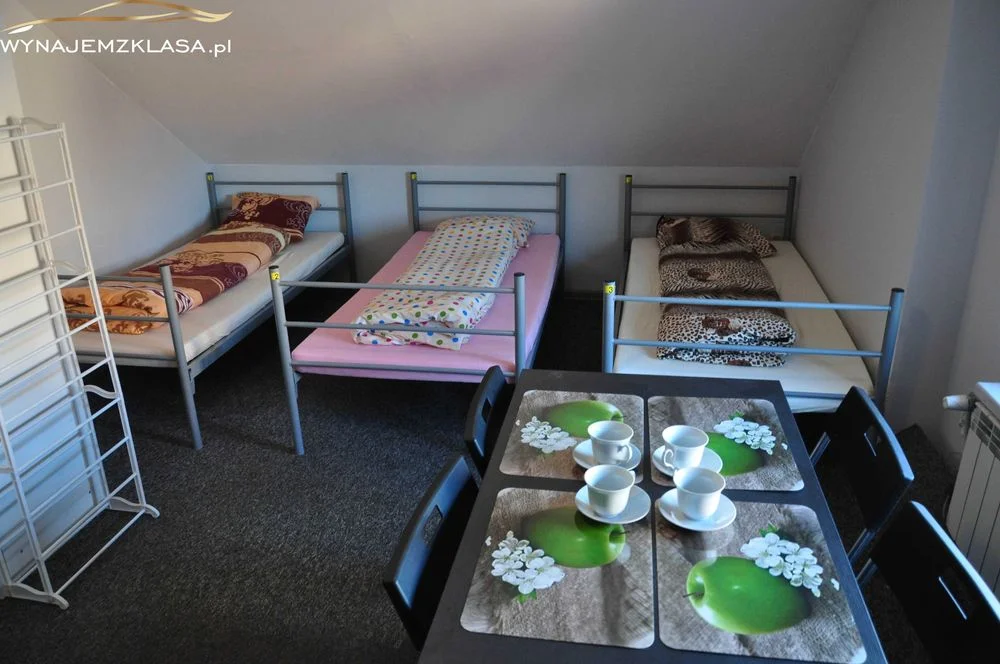 pokój do wynajęcia noclegi pokoje wynajem noclegu kwatery pracownicze kwatera pracownicza noclegi pracownicze tani hostel tanie spanie tani wynajem – zdjęcie 4