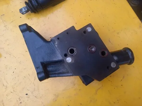 Rozdzielacz zawór podpora sekcji hydraulicznych New Holland TM190