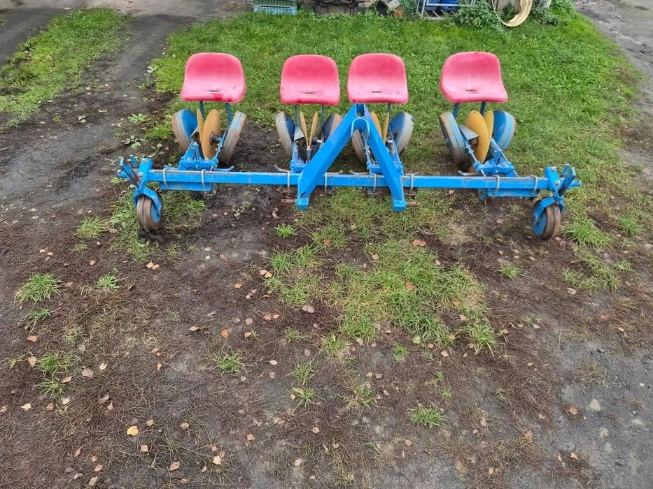 Sadzarka talerzowa do warzyw, rozsady, truskawek