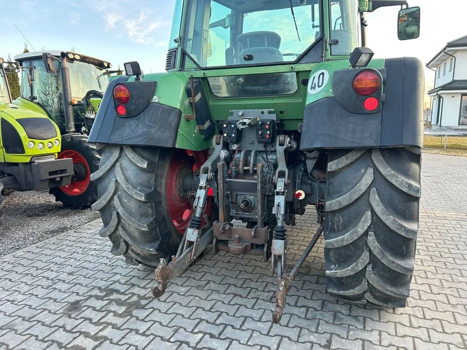 Fendt 411 vario z ładowaczem – zdjęcie 4