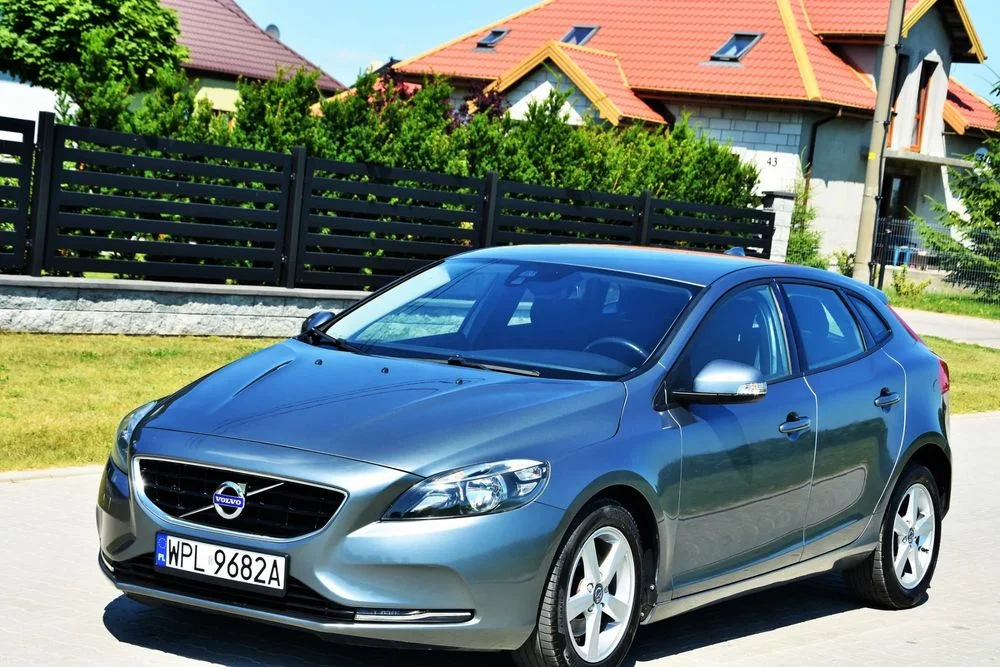 Volvo V40 VOLVO V40 2.0-120Km_LED_NAVI*Klima*ALU Zarejestrowany – zdjęcie 3