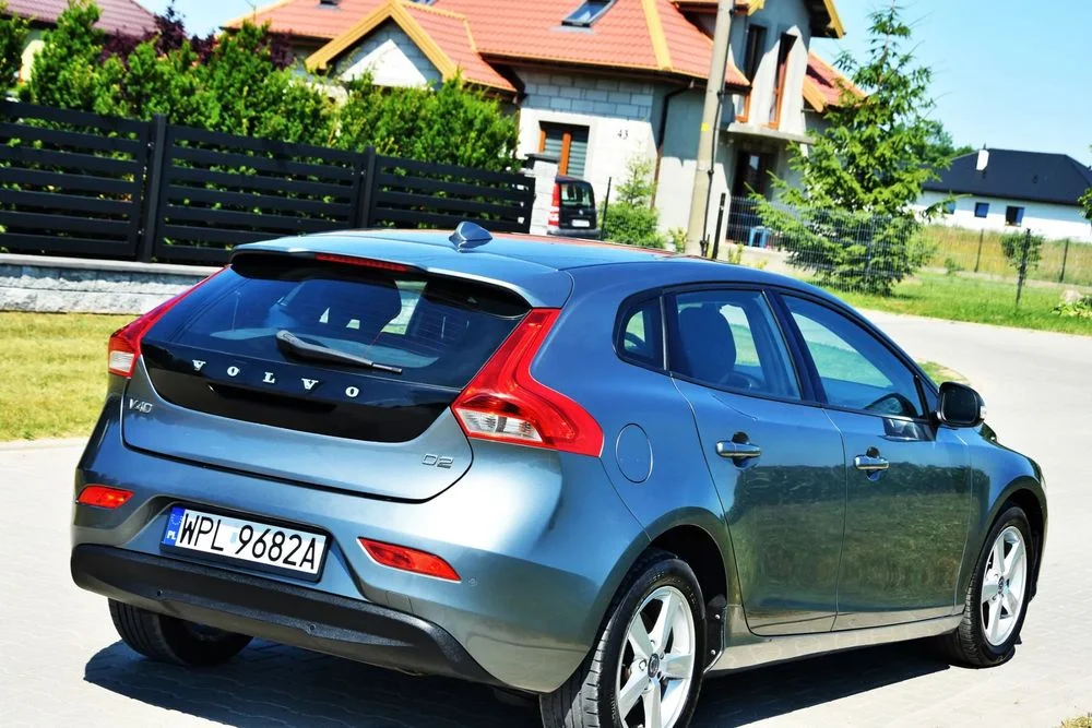Volvo V40 VOLVO V40 2.0-120Km_LED_NAVI*Klima*ALU Zarejestrowany – zdjęcie 8