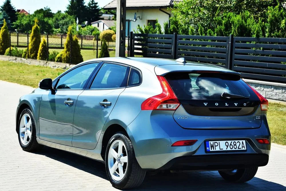 Volvo V40 VOLVO V40 2.0-120Km_LED_NAVI*Klima*ALU Zarejestrowany – zdjęcie 7