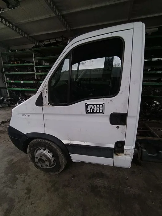IVECO DAILY 06-14 drzwi Lewe przód przednie białe