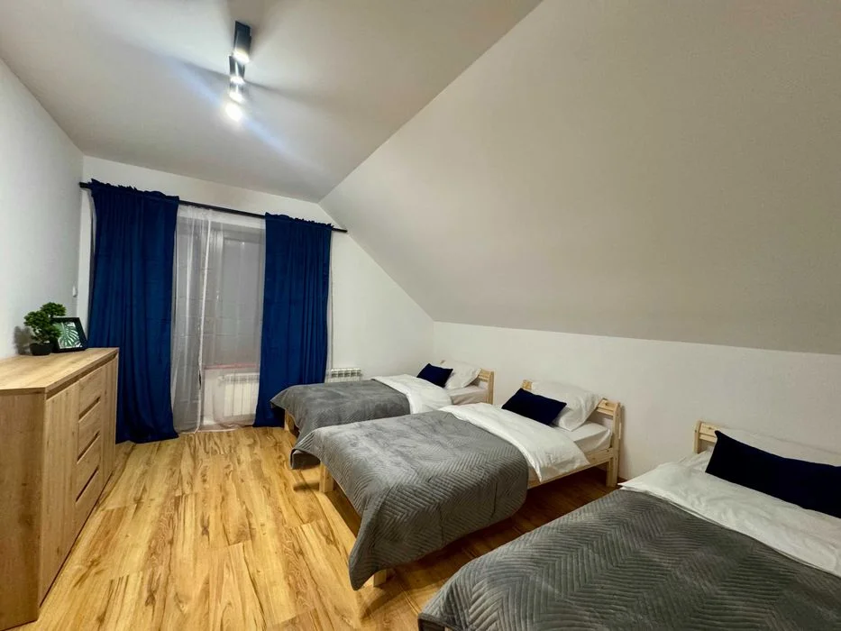 WILLA PROSTA – duży dom dla 20 osób z sauną i balią w górach Relaks w Górach – Domki nad Jeziorem z Jacuzzi – zdjęcie 12