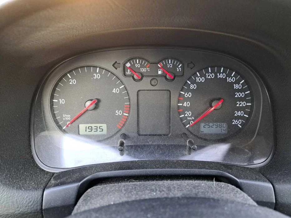 Samochód VW GOLF IV 1.9 TDI – zdjęcie 6