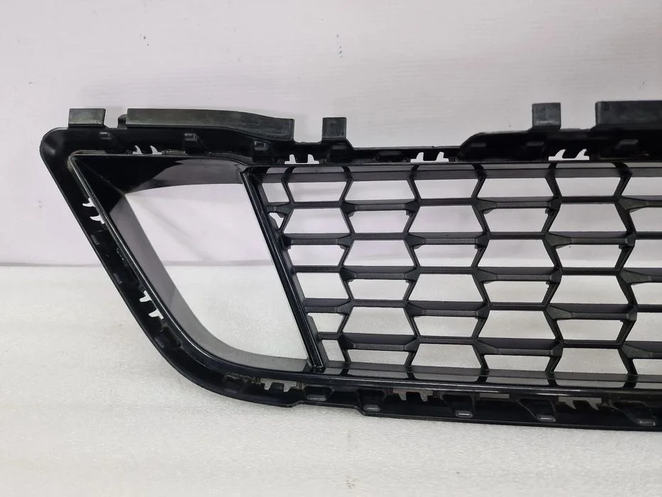 Bmw G30 / G31 Lift M-Pakiet 20- Kratka Środkowa Zderzaka Przedniego Przód , Nr 51118098664 , Nr Aukcji Kr42 – zdjęcie 3