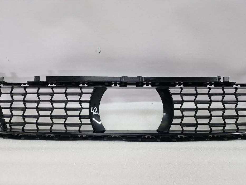 Bmw G30 / G31 Lift M-Pakiet 20- Kratka Środkowa Zderzaka Przedniego Przód , Nr 51118098664 , Nr Aukcji Kr42 – zdjęcie 5