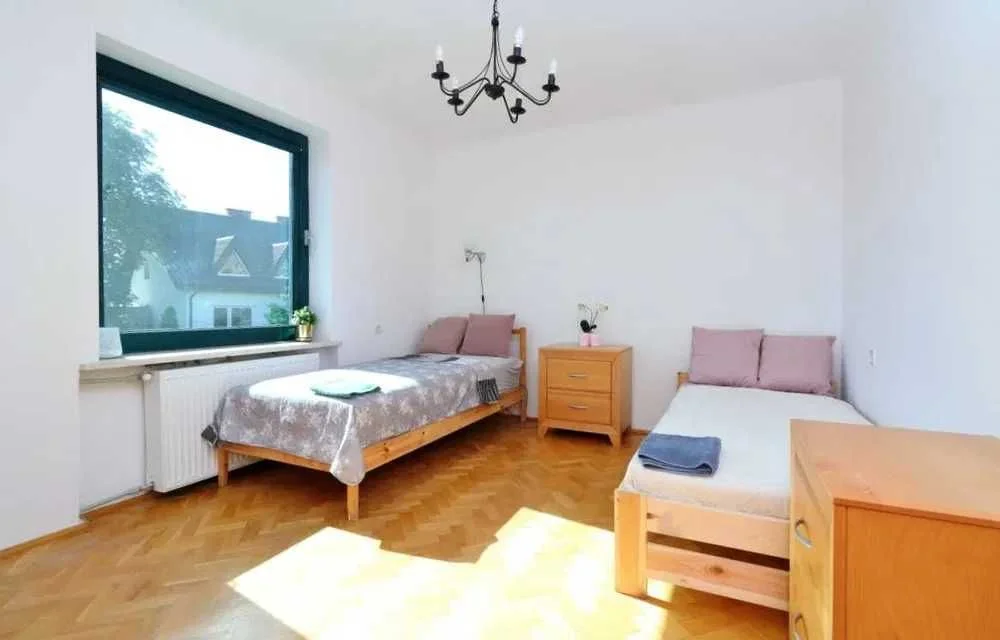 Kameralny hostel Zacisze pok1.2,3, os. 8min do metro Zacisze / Kwatery pracownicze