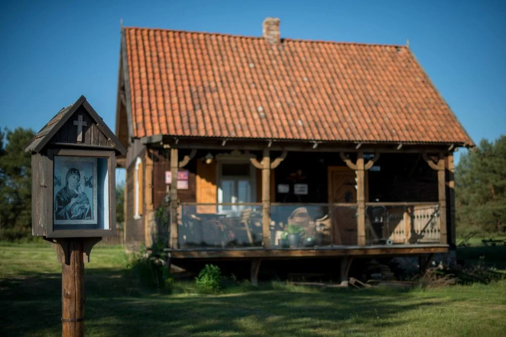 Podlaskie Zacisze nad Bugiem. Magiczna chata z sauną z kojącym widokiem na rzekę Bug – zdjęcie 2