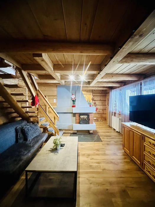 Dom wynajęcia 8/10 os gory ogrod sauna balia taras istebna wisla – zdjęcie 3