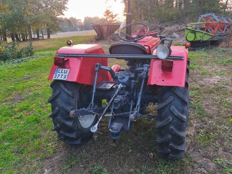 Ciągnik rolniczy ursus C-330 – zdjęcie 7