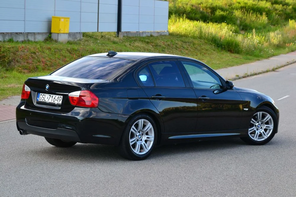 BMW e90 2.0b Sedan Mpakiet Navi Xenon PDC Alu 17 – zdjęcie 6
