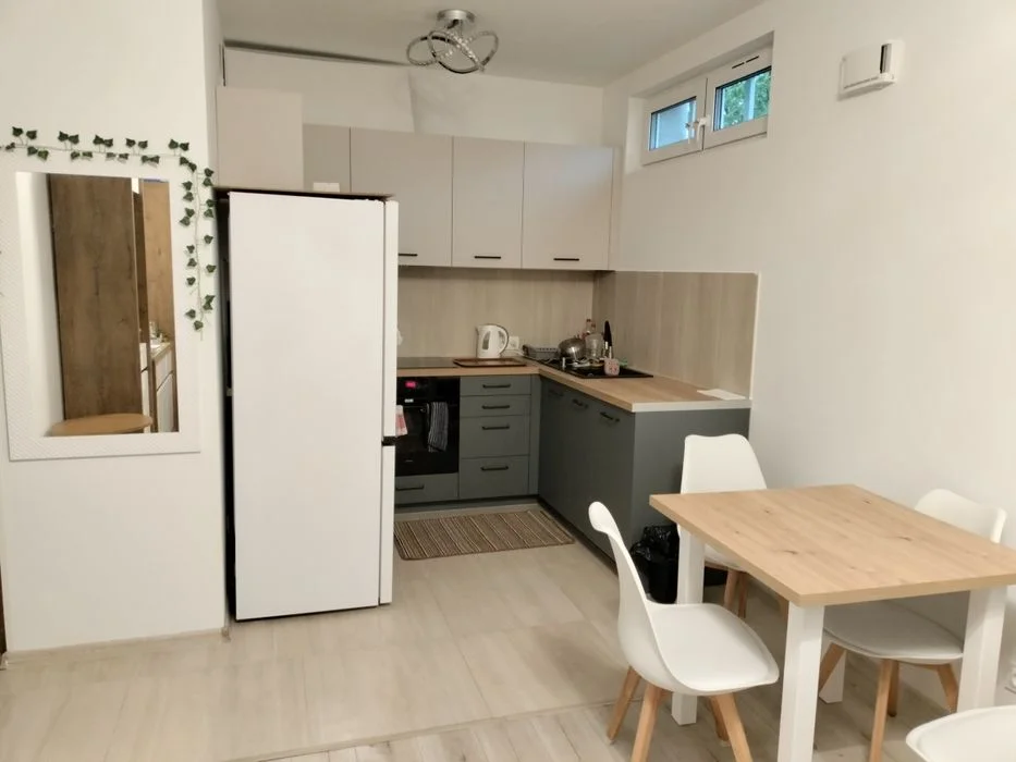 Nowy apartament blisko Stadionu Nar. 25.09 – zdjęcie 2