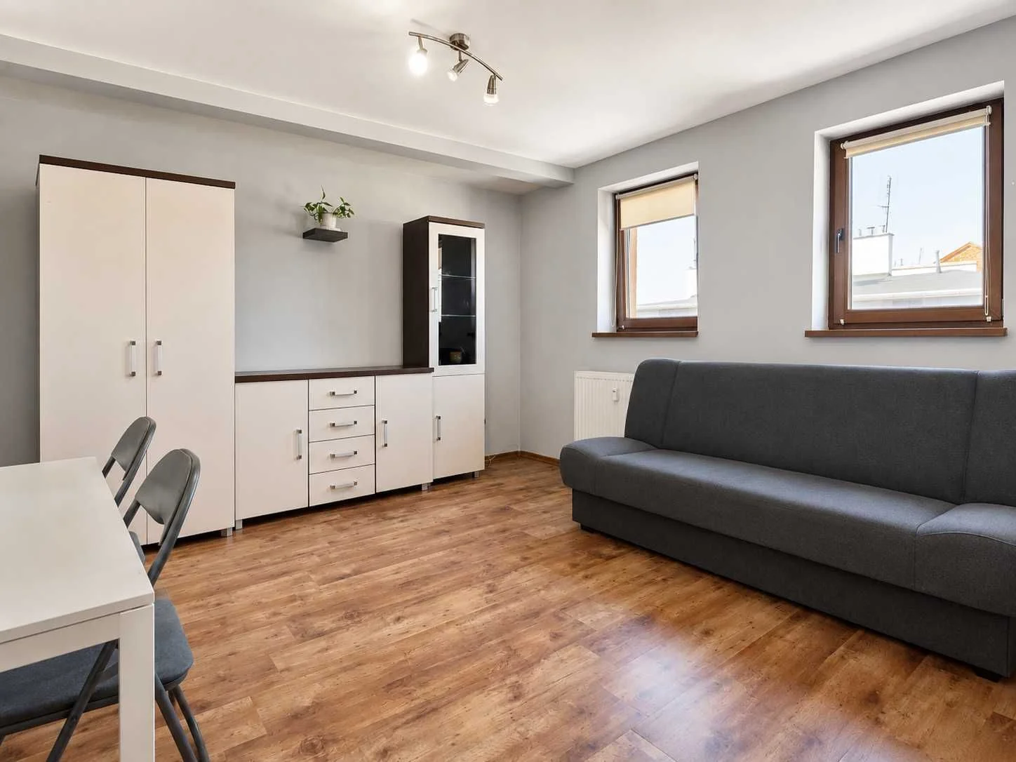 Spokojne mieszkanie na wynajem | 28 m2 | Hallera | Parking| BEZ PROWIZJI Wrocław Fabryczna • OLX.pl