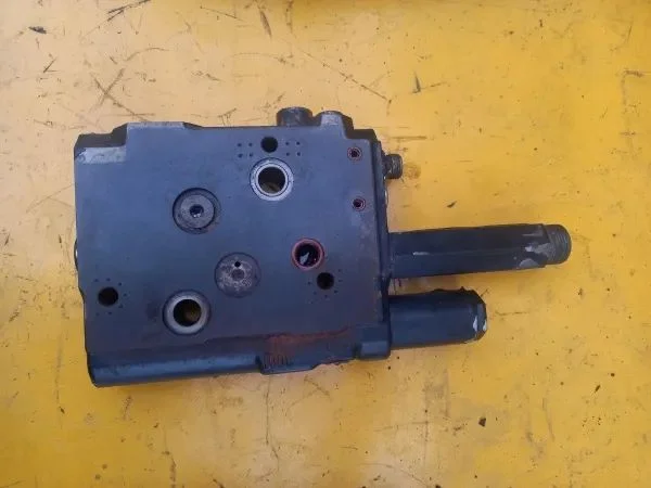 Rozdzielacz blok zaworowy sekcja New Holland TM190