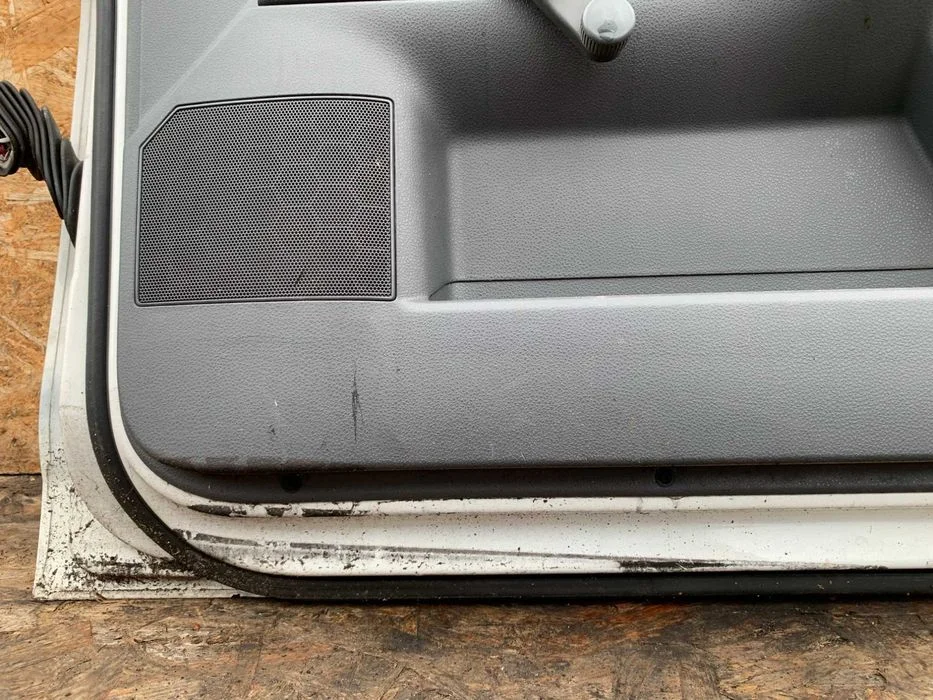 Volkswagen Polo IV 5D Drzwi Prawe Przednie Prawy Przód – zdjęcie 7