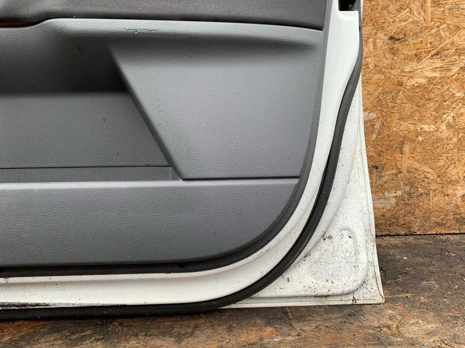 Volkswagen Polo IV 5D Drzwi Prawe Przednie Prawy Przód – zdjęcie 8