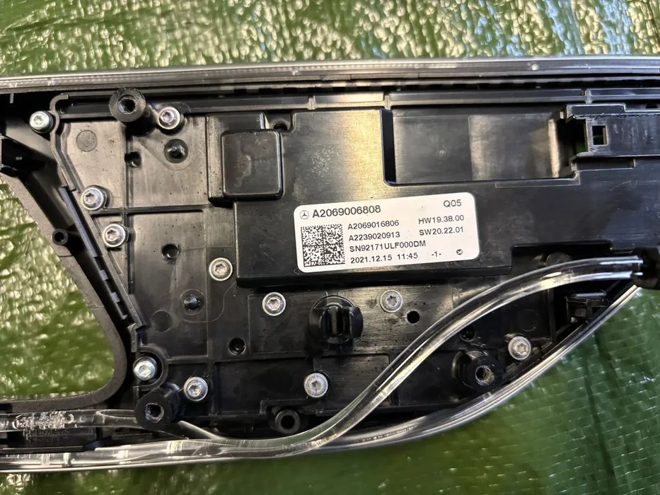 Mercedes C Klasa W206 panel regulacji fotela prawy lewy przód A2069004908 A2069006808 – zdjęcie 6