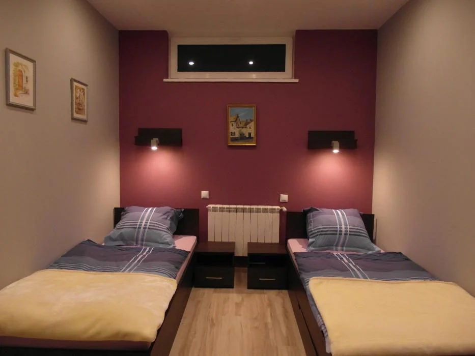 Noclegi Gliwice pokoje do wynajęcia RESTO GLIWICE nocleg – zdjęcie 3
