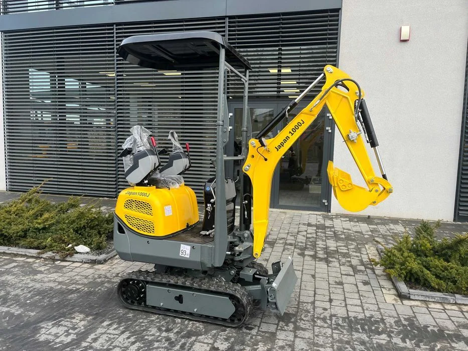 Koparka gąsienicowa GG JAPAN1000J silnik Kubota, joysticki, skrętne ramię, rozsuwane gąsienice Gunter Grossmann