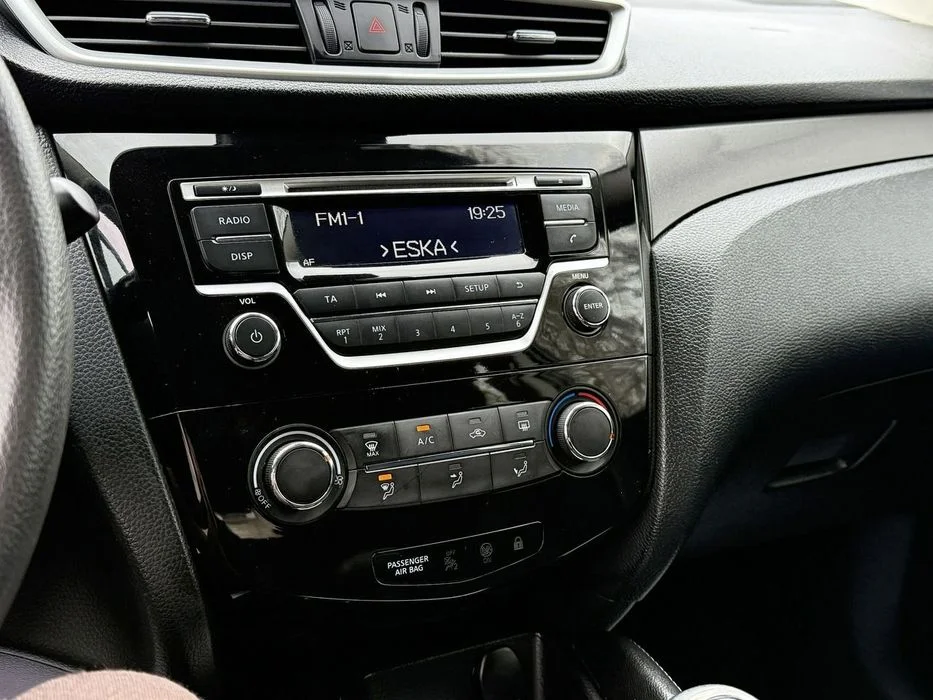 Nissan Qashqai 1,2T 115KM Tekna/PDC/Pod.Fotele/Klima/Alu/Tempomat/Serwis – zdjęcie 7