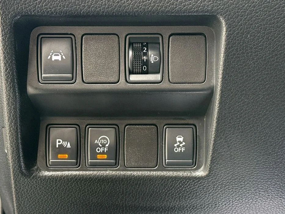 Nissan Qashqai 1,2T 115KM Tekna/PDC/Pod.Fotele/Klima/Alu/Tempomat/Serwis – zdjęcie 8