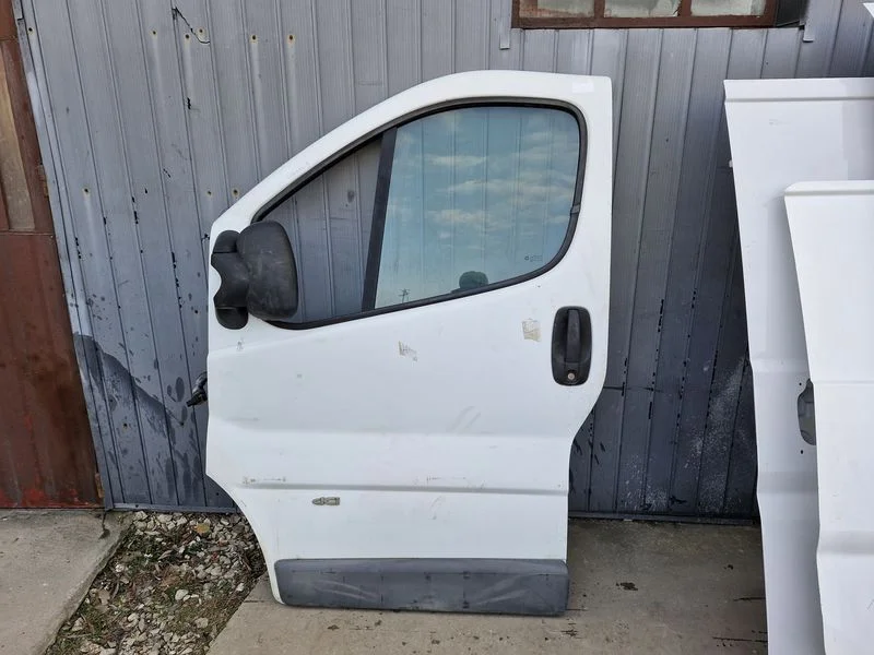 renault trafic ii 2 drzwi lewy przód przednie lewe