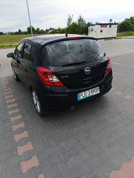 Opel Corsa D 2012 r Benzyna 1.4 – zdjęcie 4
