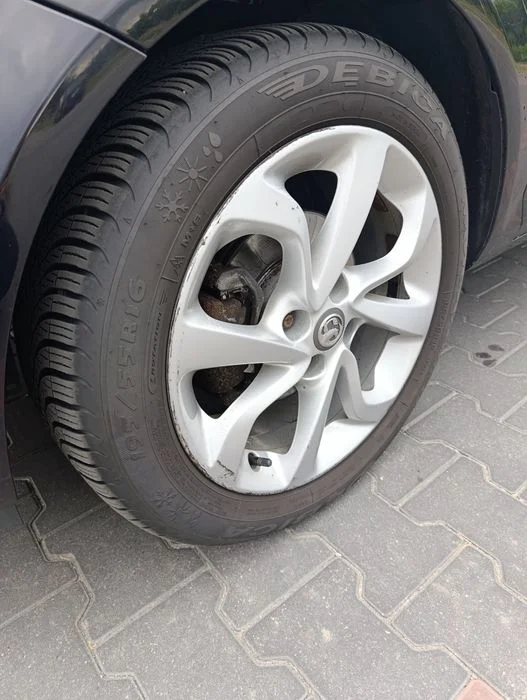 Opel Corsa D 2012 r Benzyna 1.4 – zdjęcie 5