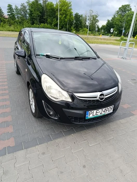 Opel Corsa D 2012 r Benzyna 1.4
